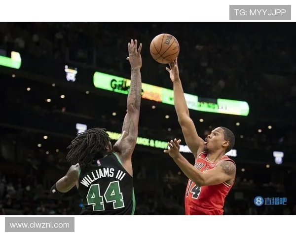 卡斯尔顿签双向合同感谢魔术给予机会为新赛季做好准备